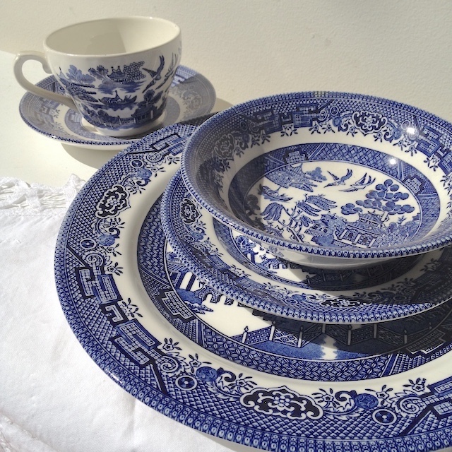 DINNERWARE, Vintage Blue and White Willow
